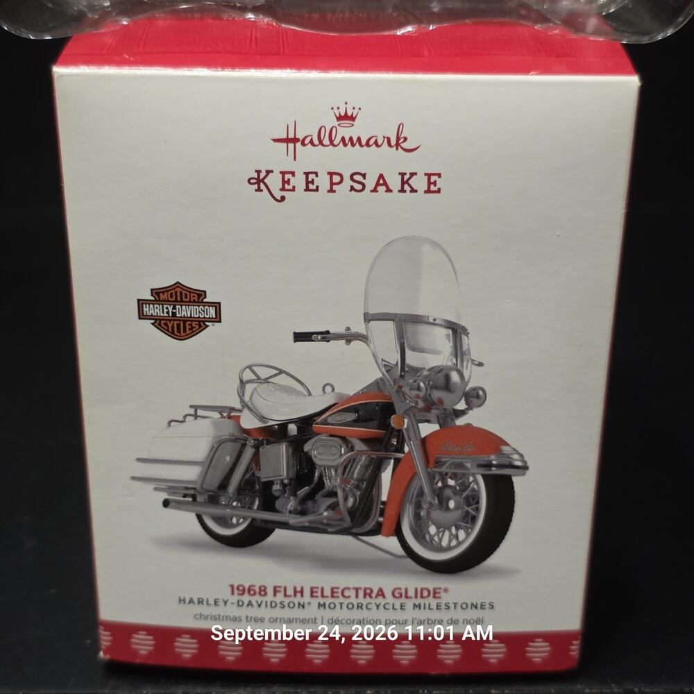 Hallmark 2017 Harley Davidson 1968 FLH Electra Glide Ornament 19th Final Series